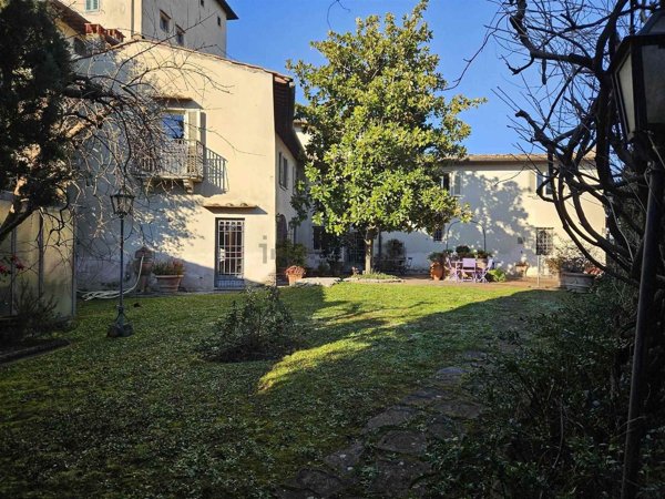 casa indipendente in vendita a Firenze in zona Pian dei Giullari