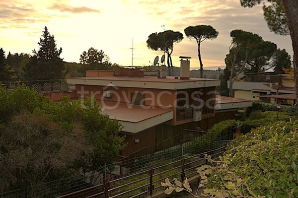 casa indipendente in vendita a Firenze