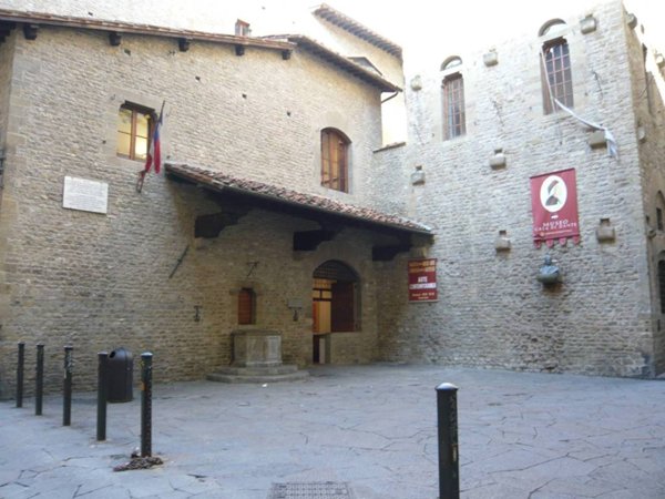 negozio in vendita a Firenze in zona Centro Duomo