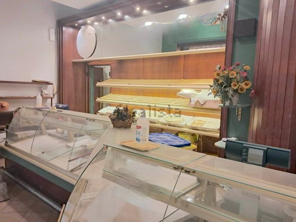 locale di sgombero in vendita a Firenze in zona Statuto