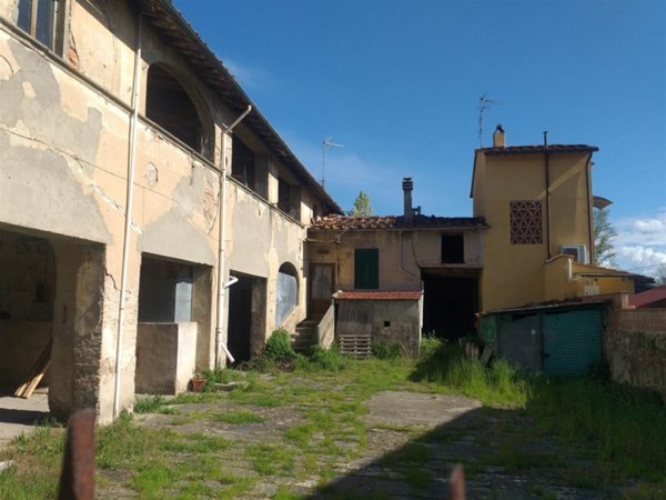 appartamento in vendita a Firenze in zona Ugnano