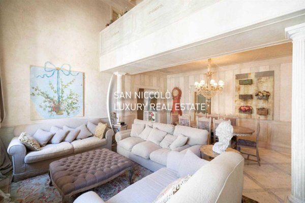 appartamento in vendita a Firenze in zona Centro Santa Croce