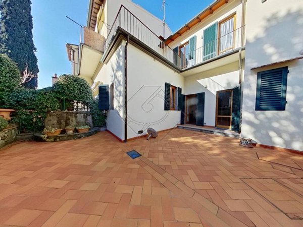 casa indipendente in vendita a Firenze in zona Galluzzo