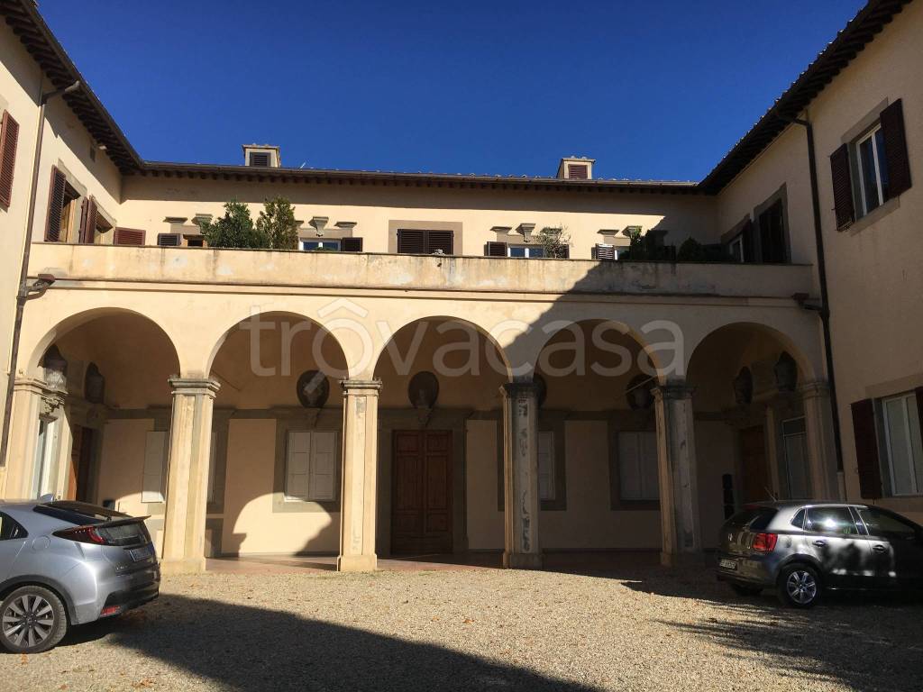 appartamento in vendita a Firenze in zona Ponte a Ema