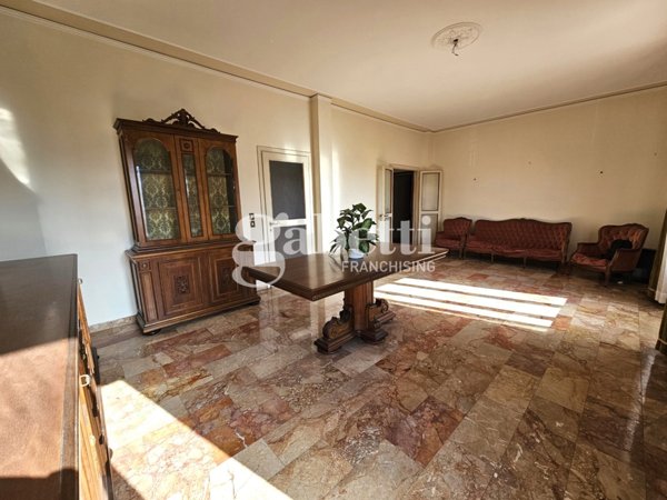 appartamento in vendita a Firenze in zona Campo di Marte