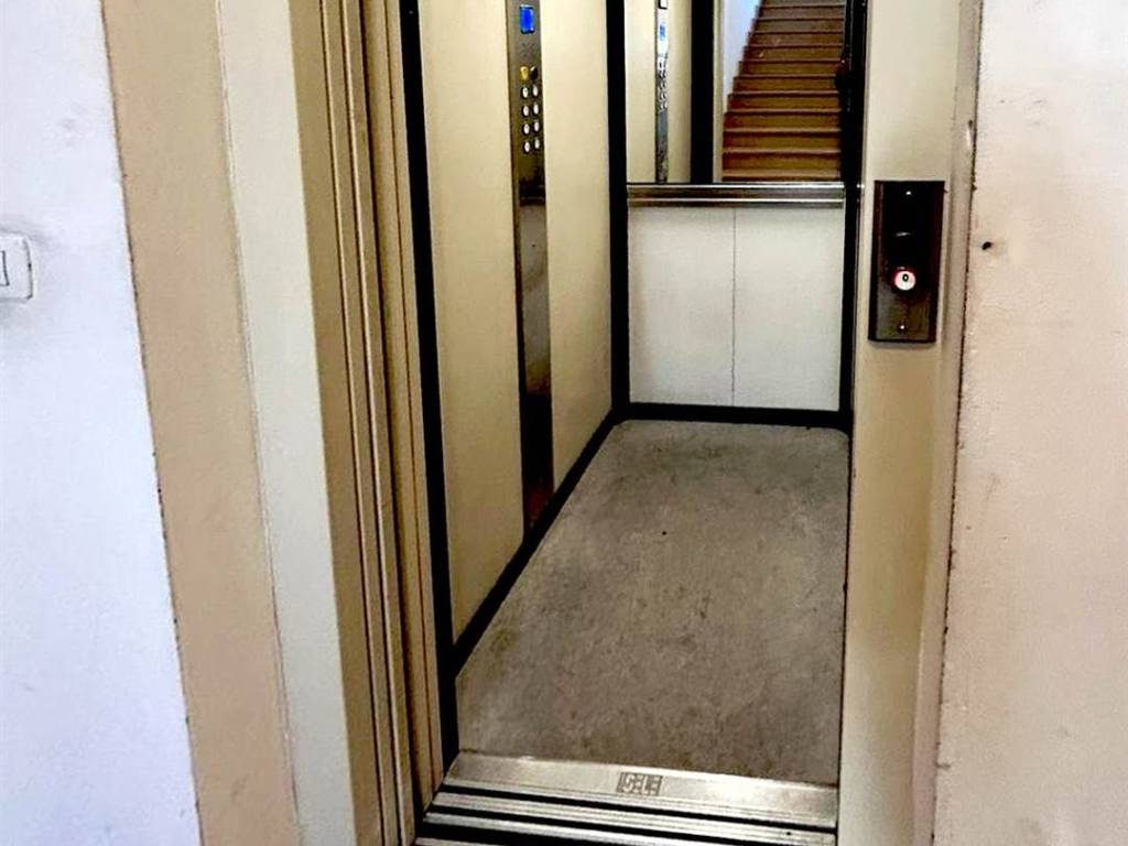 appartamento in vendita a Firenze in zona Isolotto