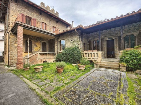 casa indipendente in vendita a Firenze in zona Careggi