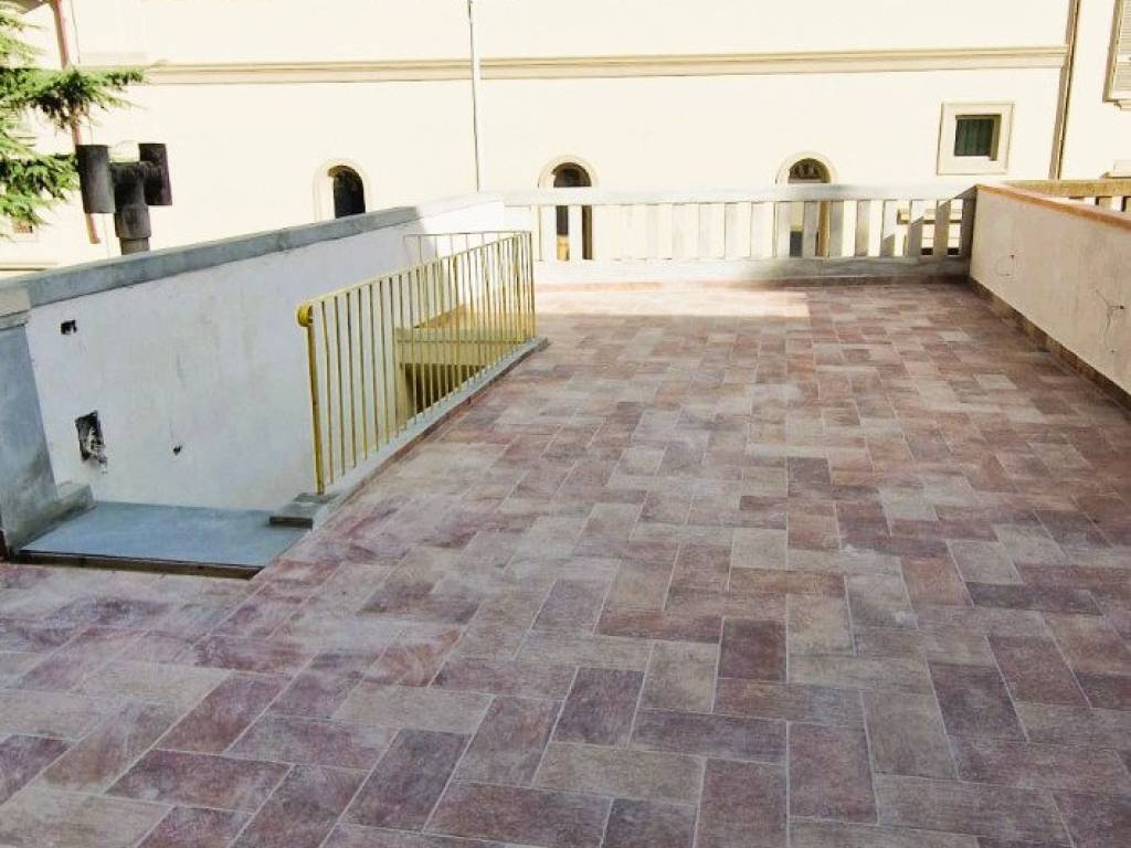 appartamento in vendita a Firenze in zona Le Cure