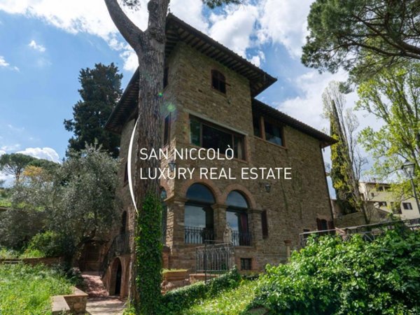 casa indipendente in vendita a Firenze in zona Porta Romana