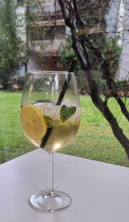 negozio in vendita a Firenze in zona Novoli