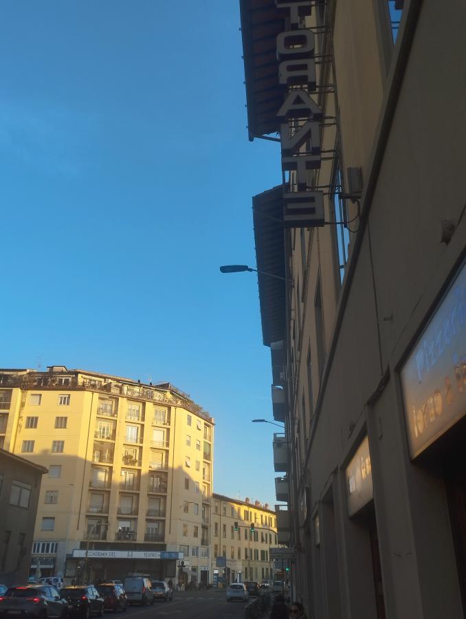 locale commerciale in vendita a Firenze in zona Rifredi