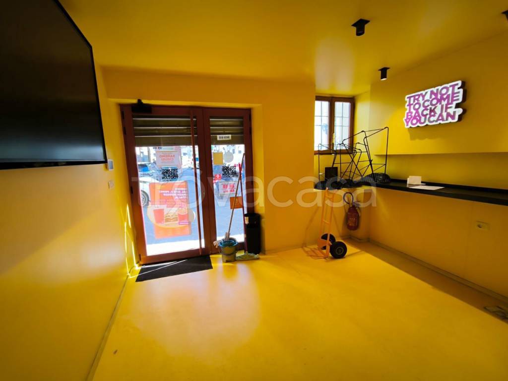 negozio in vendita a Firenze in zona Centro Santa Croce