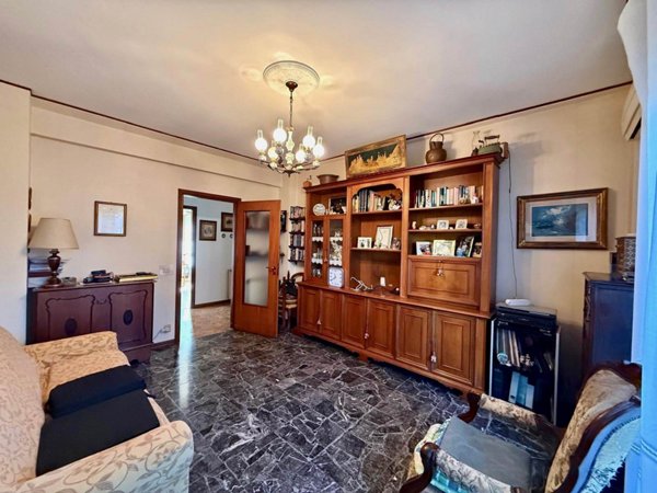 appartamento in vendita a Firenze in zona Isolotto