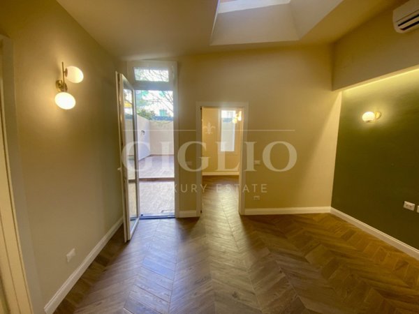 appartamento in vendita a Firenze in zona Centro San Lorenzo