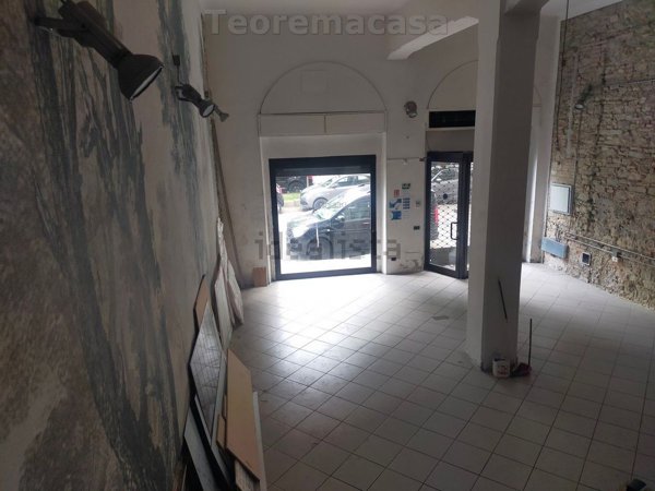 locale di sgombero in vendita a Firenze