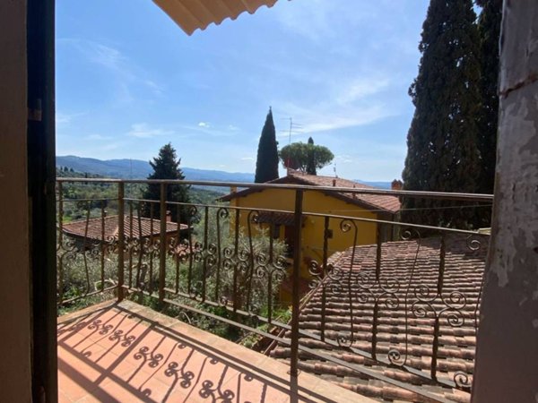 appartamento in vendita a Firenze in zona Settignano