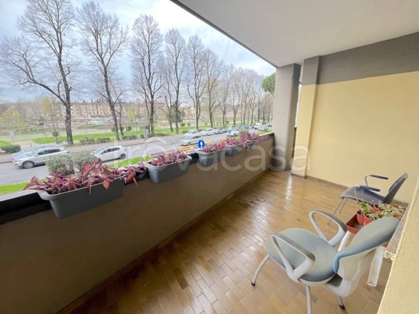 ufficio in vendita a Firenze in zona Bellariva