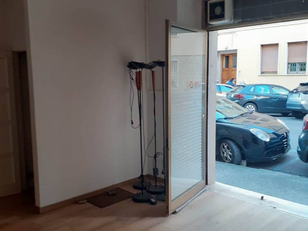negozio in vendita a Firenze in zona Coverciano
