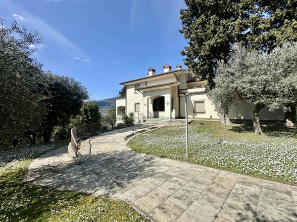 casa indipendente in vendita a Firenze in zona Careggi