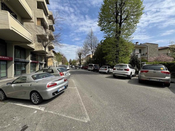 ufficio in vendita a Firenze in zona Soffiano