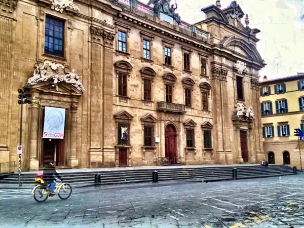 negozio in vendita a Firenze in zona Centro Santa Croce