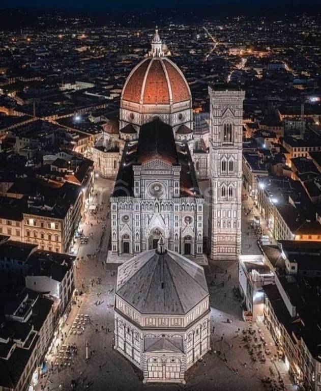 negozio in vendita a Firenze in zona Centro Duomo