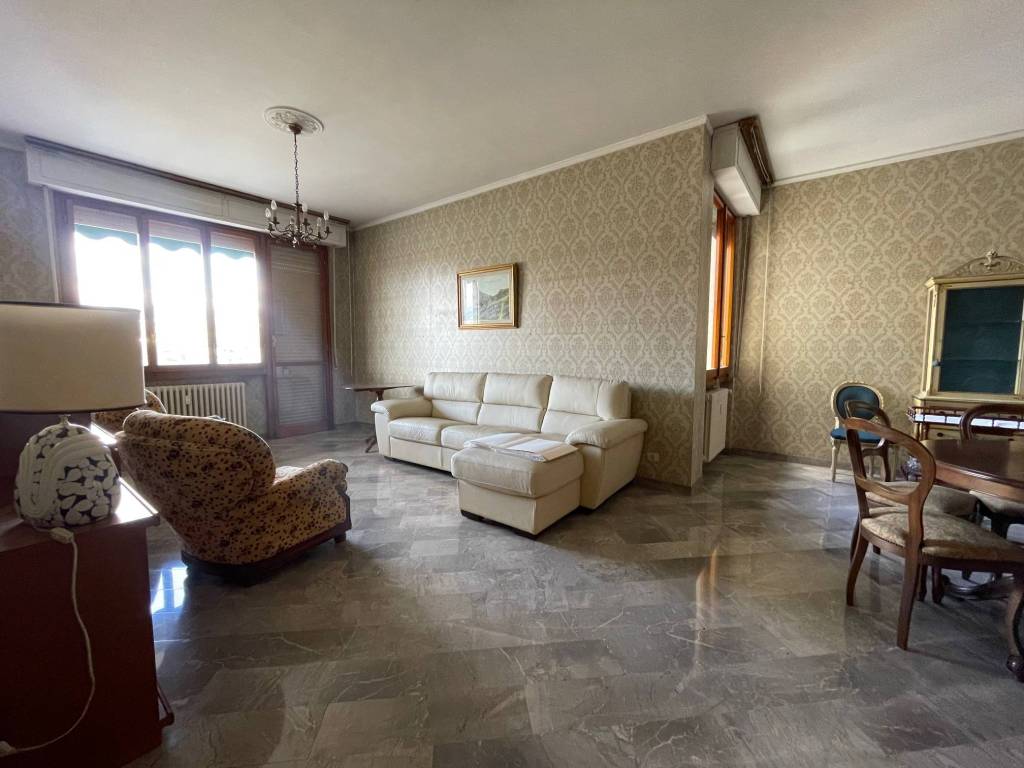 appartamento in vendita a Firenze in zona Varlungo