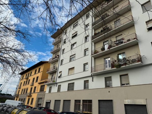 appartamento in vendita a Firenze in zona Statuto