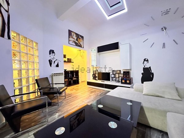 appartamento in vendita a Firenze in zona Centro Santa Maria Novella