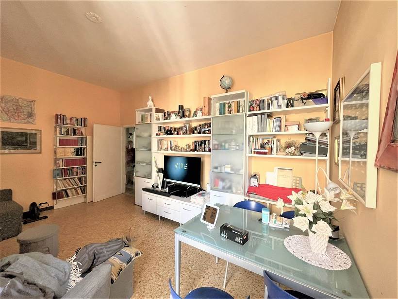 appartamento in vendita a Firenze in zona Campo di Marte