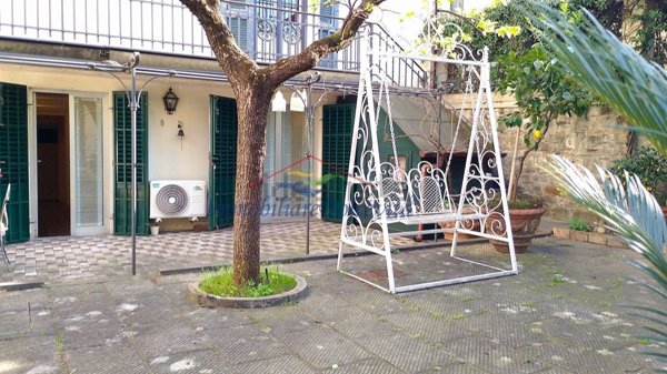 casa indipendente in vendita a Firenze in zona Statuto