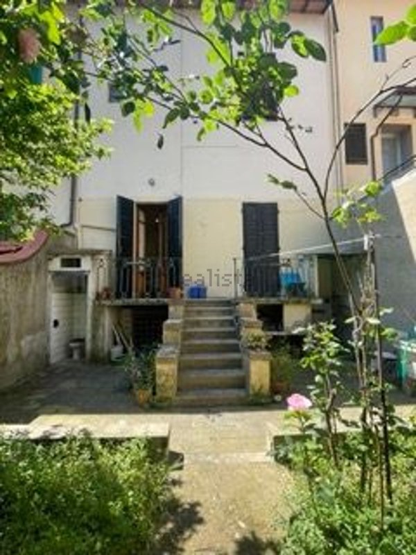 esavano in vendita a Firenze in zona Centro Storico
