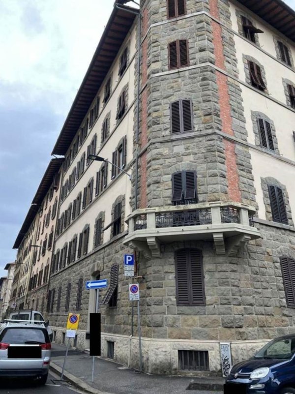 appartamento in vendita a Firenze in zona Statuto