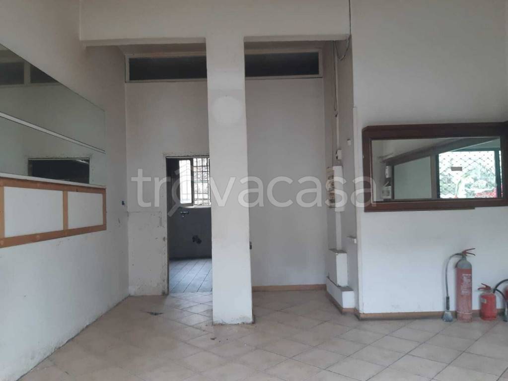 negozio in vendita a Firenze in zona Coverciano