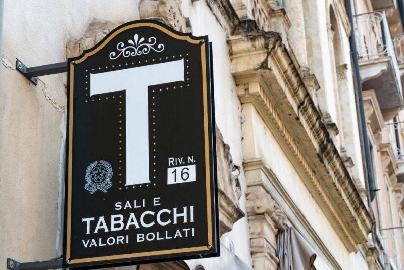 negozio in vendita a Firenze in zona Rifredi