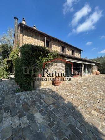 casa indipendente in vendita a Firenze in zona Galluzzo