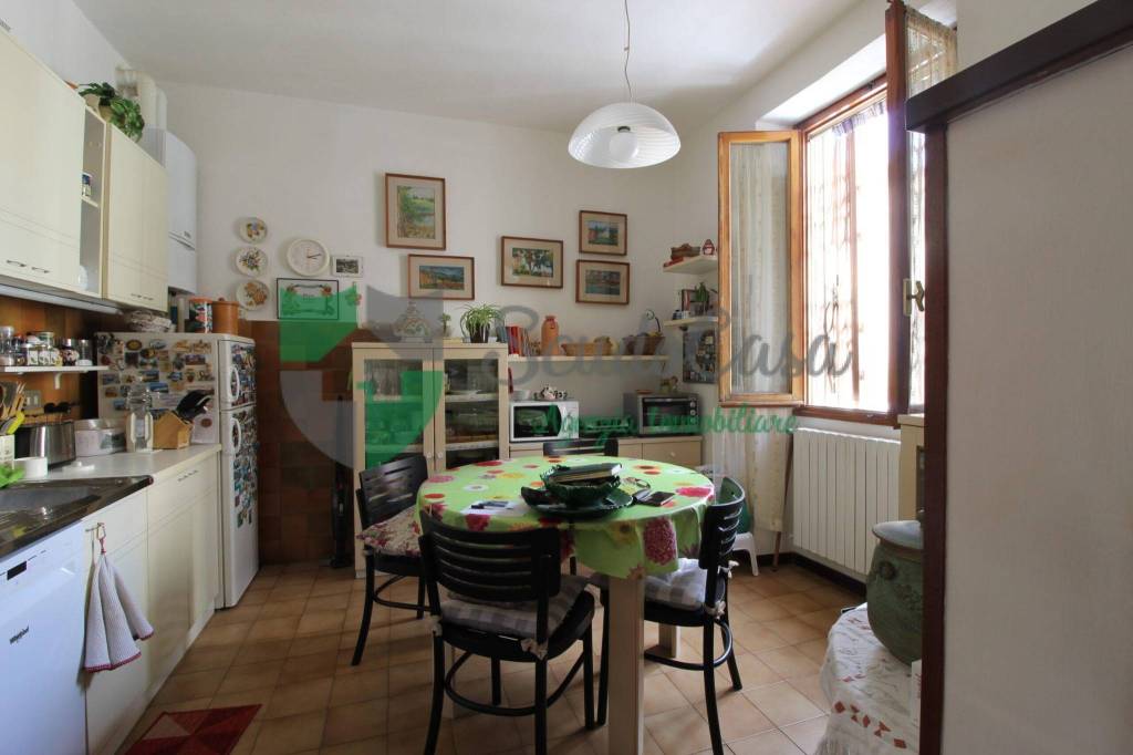 casa indipendente in vendita a Firenze in zona Settignano