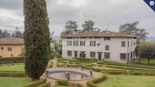 casa indipendente in vendita a Firenze in zona Coverciano