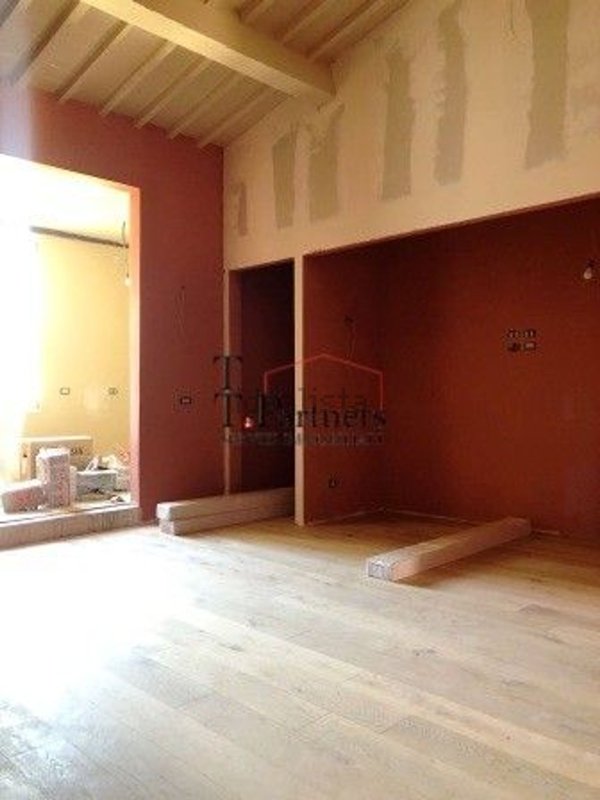 appartamento in vendita a Firenze in zona Centro Santa Maria Novella