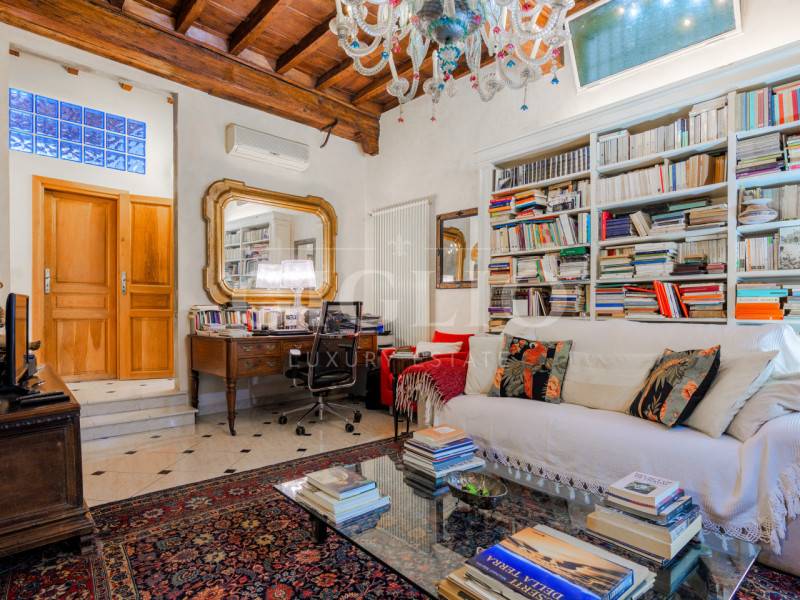 appartamento in vendita a Firenze in zona Centro San Frediano