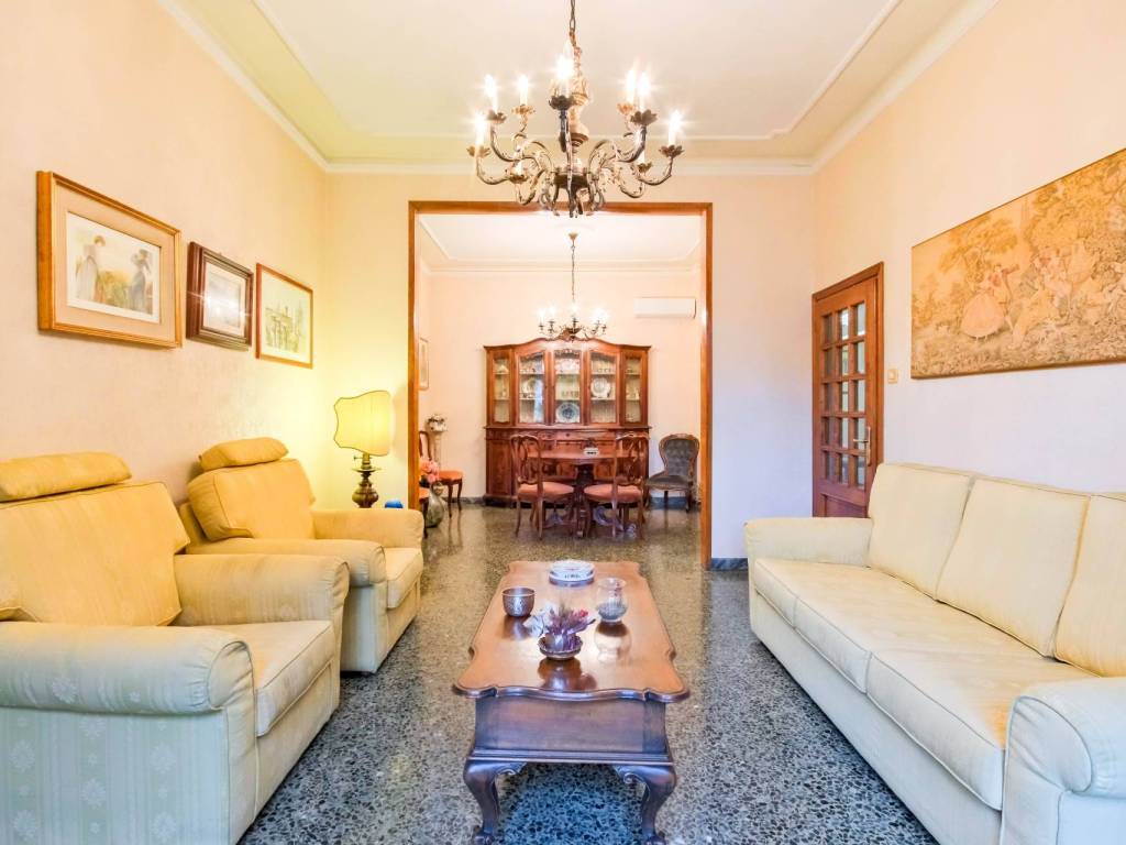 appartamento in vendita a Firenze in zona Statuto