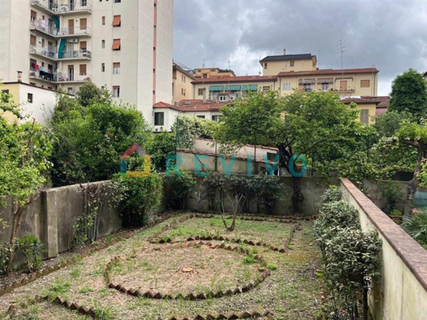 casa indipendente in vendita a Firenze in zona Centro Storico