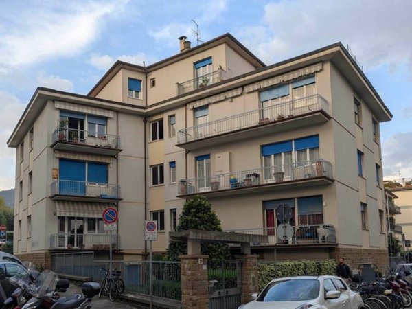 appartamento in vendita a Firenze in zona Campo di Marte