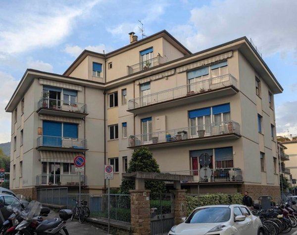 appartamento in vendita a Firenze in zona Campo di Marte