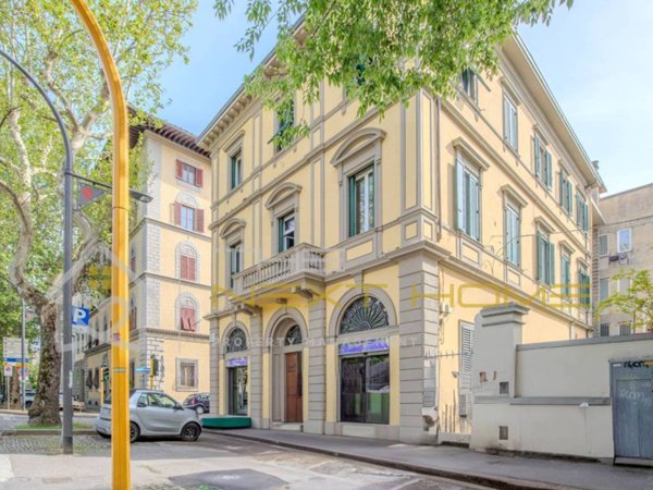 appartamento in vendita a Firenze in zona Campo di Marte