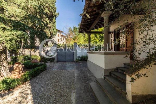 casa indipendente in vendita a Firenze in zona Coverciano