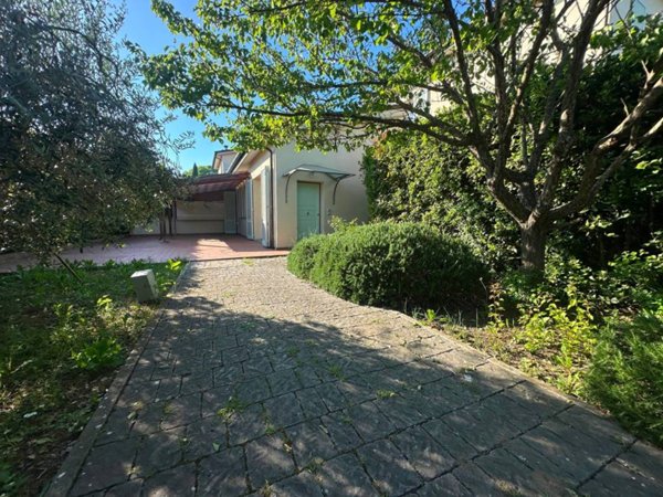 casa indipendente in vendita a Firenze in zona Careggi