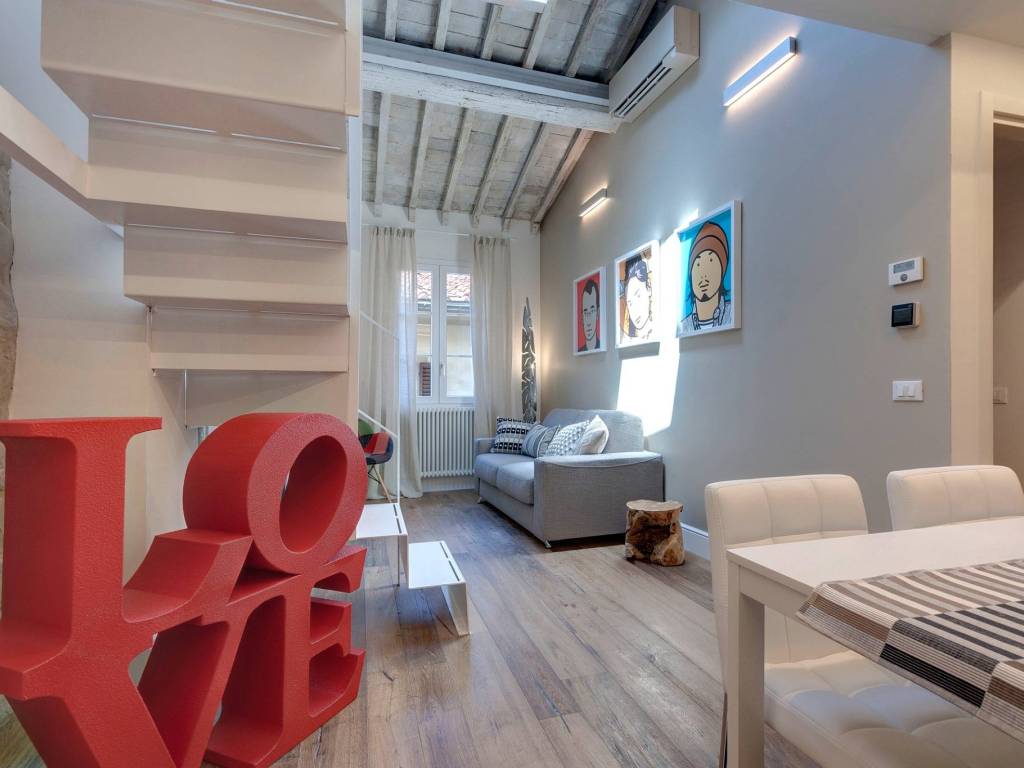 appartamento in vendita a Firenze in zona Centro Santa Croce