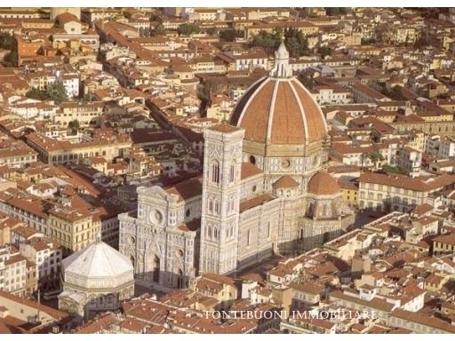 locale commerciale in vendita a Firenze in zona Centro Duomo