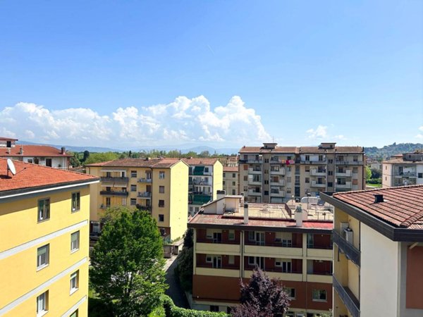 appartamento in vendita a Firenze in zona Isolotto